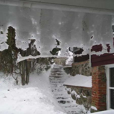 Dom wakacyjny Pohlametsa House Nupli