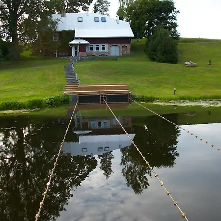 Pohlametsa House Nupli